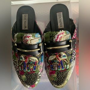 Steve Madden Kandi embroidered elephant mules slides Sz 8